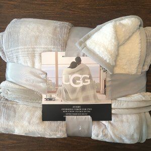 UGG® Avery Oversized Throw